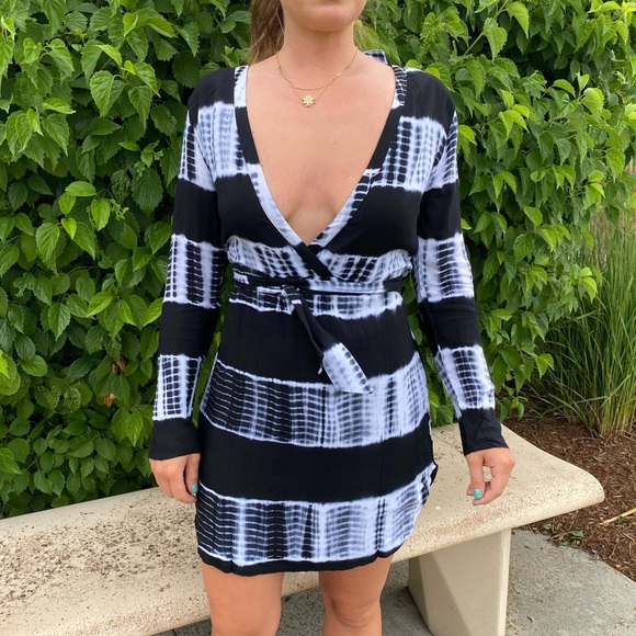 Line & Dot Tie Dye Wrap Dress - Picture 2 of 6